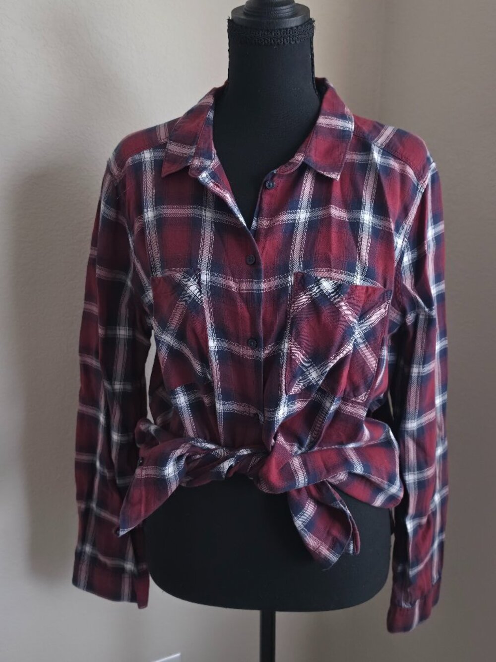 Divided H&M Women's Button-Up Shirt - Picture 6 of 9
